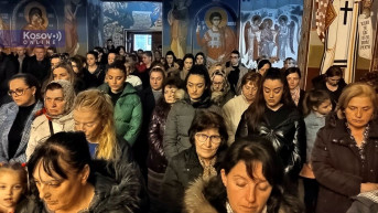 Moleban za KiM u Severnoj Mitrovici.jpg