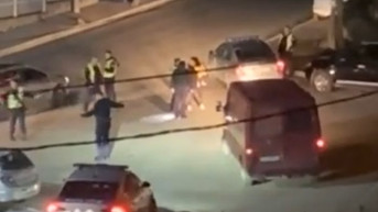 Kosovska policija zaustavila ženu sa detetom u naručju