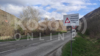 Znak upozorenja kod Bistričkog mosta