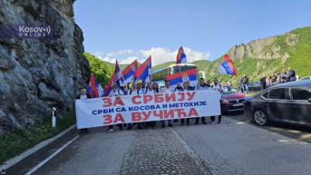 Građani Leposavića i Severne Mitrovice krenuli peške za Beograd na miting podrške Vučiću