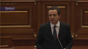 Aljbin Kurti parlament