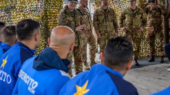 Komandnt kfora obilazi ranjene italijanske vojnike Komandnt kfora obilazi ranjene italijanske vojnike