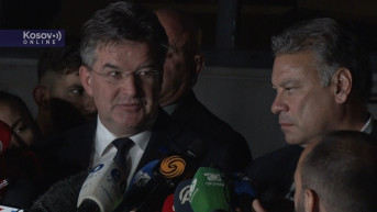 Izaslanik EU Miroslav Lajčak i predstavnik SAD Gabrijel Eskobar u Prištini