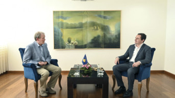 Kurti sa profesorom Univerziteta u Ajovi