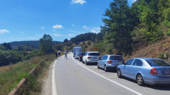 Kilometarska kolona na putu do prelaza Merdare