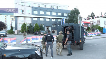 Smena specijalne policije u Leposaviću