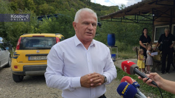 Arlov dodeljuje stipendije na Jarinju Arlov dodeljuje stipendije na Jarinju