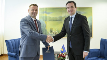 Kurti sa Hodžajem