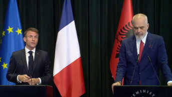 Makron i Rama Makron i Rama