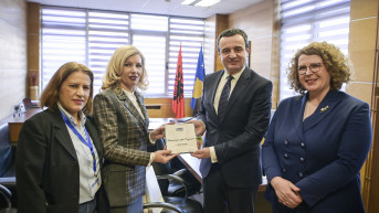 Aljbin Kurti posetio Agenciju za rgistraciju preduzeća
