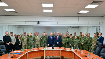 Hasani u poseti albanskim trupama Kfora