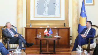 Konjufca i italijanski ambasador De Riu