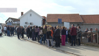 Srbi u Ranilugu čekaju ispred Pošte