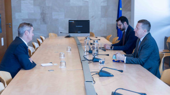 Džonatan Hargrejvs i Tomaš Suniog
