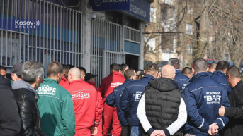 Radnici ispred poste4 Radnici ispred poste4