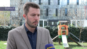 Stefan Surlić Stefan Surlić