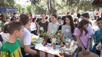Humanitarni vaskršnji bazar Lešku za pomoć dečaku Nemanji Baloviću
