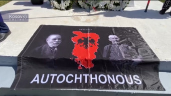 Zastava "velike Albanije" i simboli OVK u Piškopeji 