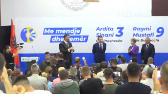 Aljbin Kurti na mitingu Ardite Sinani i Ragmi Mustafe u Prištini
