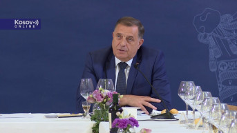 Aleksandar Vučić, patrijarh Porfirije i Milorad Dodik 