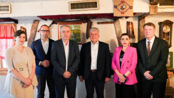 Delegacija Srpske liste predvođena predsednikom Zlatanom Elekom sastala se danas u Kosovskoj Mitrovici sa pomoćnikom generalnog sekretara UN za Evropu, Centralnu Aziju i Ameriku Miroslavom Jenčom