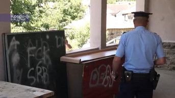 Na Domu kulture i u parku u Sušici ispisani grafiti uvredljivi za Srbe