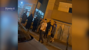 Kosovska policija hapsi maloletnike u Leposaviću Kosovska policija hapsi maloletnike u Leposaviću