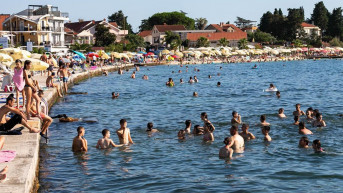 deca iz enklava na letovanju u Tivtu