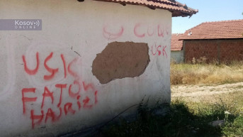 Na kući porodice Đurković, u selu Gojbulja kod Vučitrna, noćas su ispisani grafiti "UČK" i ime Fatona Hajrizija