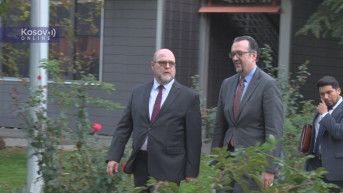 Aleksandar Kasanof i Džefri Hovenijer stižu u Vladu Kosova