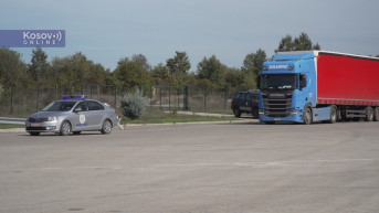 Kamion iz Srbije prešao administrativni prelaz Merdare Kamion iz Srbije prešao administrativni prelaz Merdare