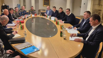 Aleksandar Vucic sa vojnim vrhom i vojnim službama