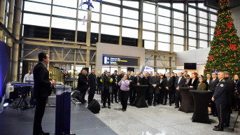 Kurti na aerodromu u Prištini
