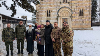Bratija Visokih Dečana u poseti pripadnicima Kfora