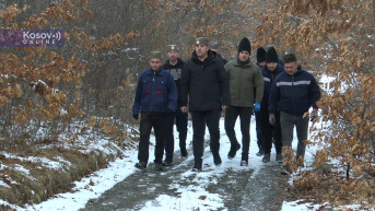 Zaposleni u JKSP Zvečan pripremili badnjake za crkvu i opštinske institucije