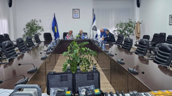 Britanska ambasada donirala Kosovskoj policiji opremu za rad na terenu