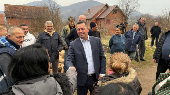 Todić i Simić obišli pripadnike romske zajednice u selu Kamen 