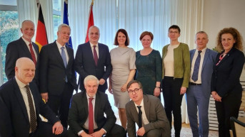 Jorn Rode na konferenciji u Tirani