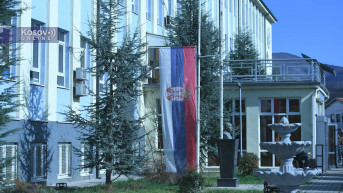 Zastave na pola koplja u srpskim sredinama na Kosovu