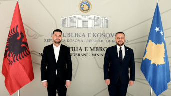 Maćedonci sa gradonačelnikom Kavaje Maćedonci sa gradonačelnikom Kavaje