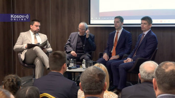 Marko Đurić na tribini u Novom Sadu