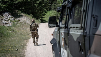Italijanski vojnici Kfora patrolirali duž administrativne linije 