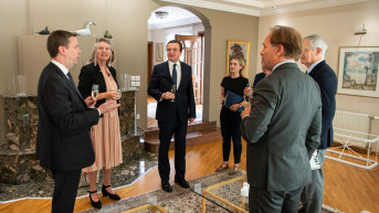 Kurti sa ambasadorima Kurti sa ambasadorima