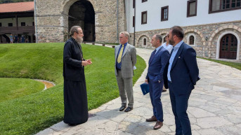 Međunarodni zvaničnici u poseti srpskim manastirima na Kosovu