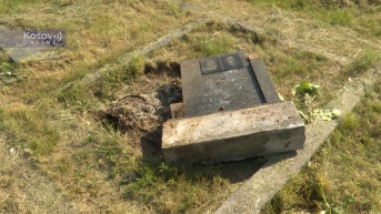 Zadušnice u Južnoj Mitrovici