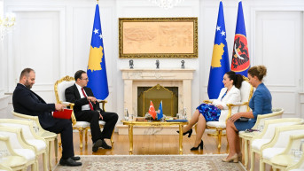 Osmani i Tuč Angili