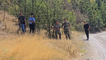 Policajac sa oznakama OVK