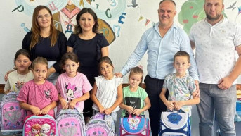 Fondacija „Dajana Paunović” donirala školsku opremu predškolcima i učenicima prvog razreda osnovne OŠ „Braća Aksić” u Lipljanu