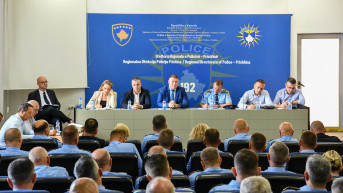 Gazimend Hodža na konferenciji za medije