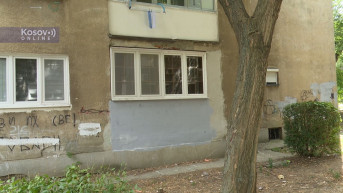 Prekrečen grafit upućen Kurtiju
